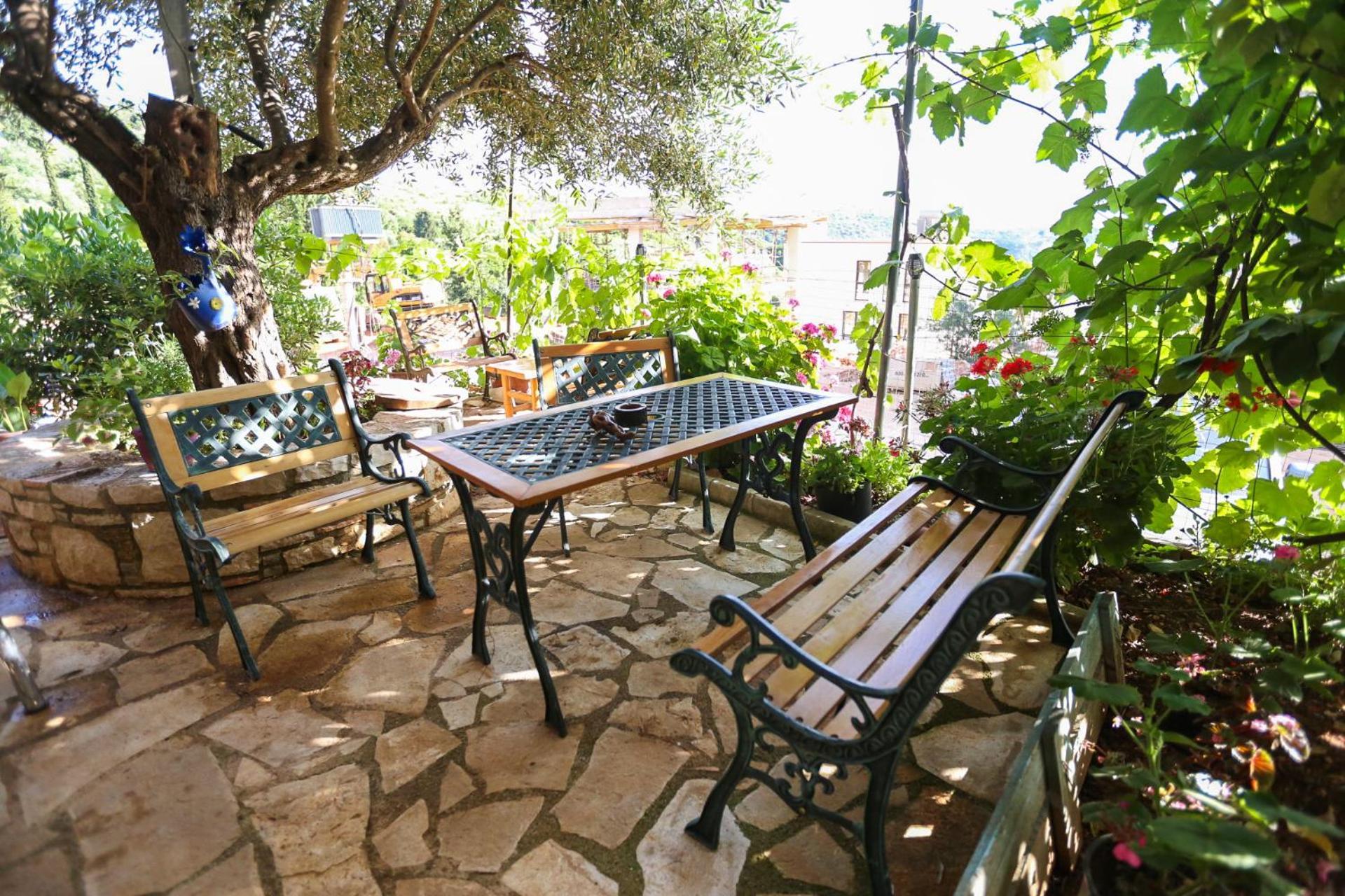 Holiwood Motel Himare Exterior foto