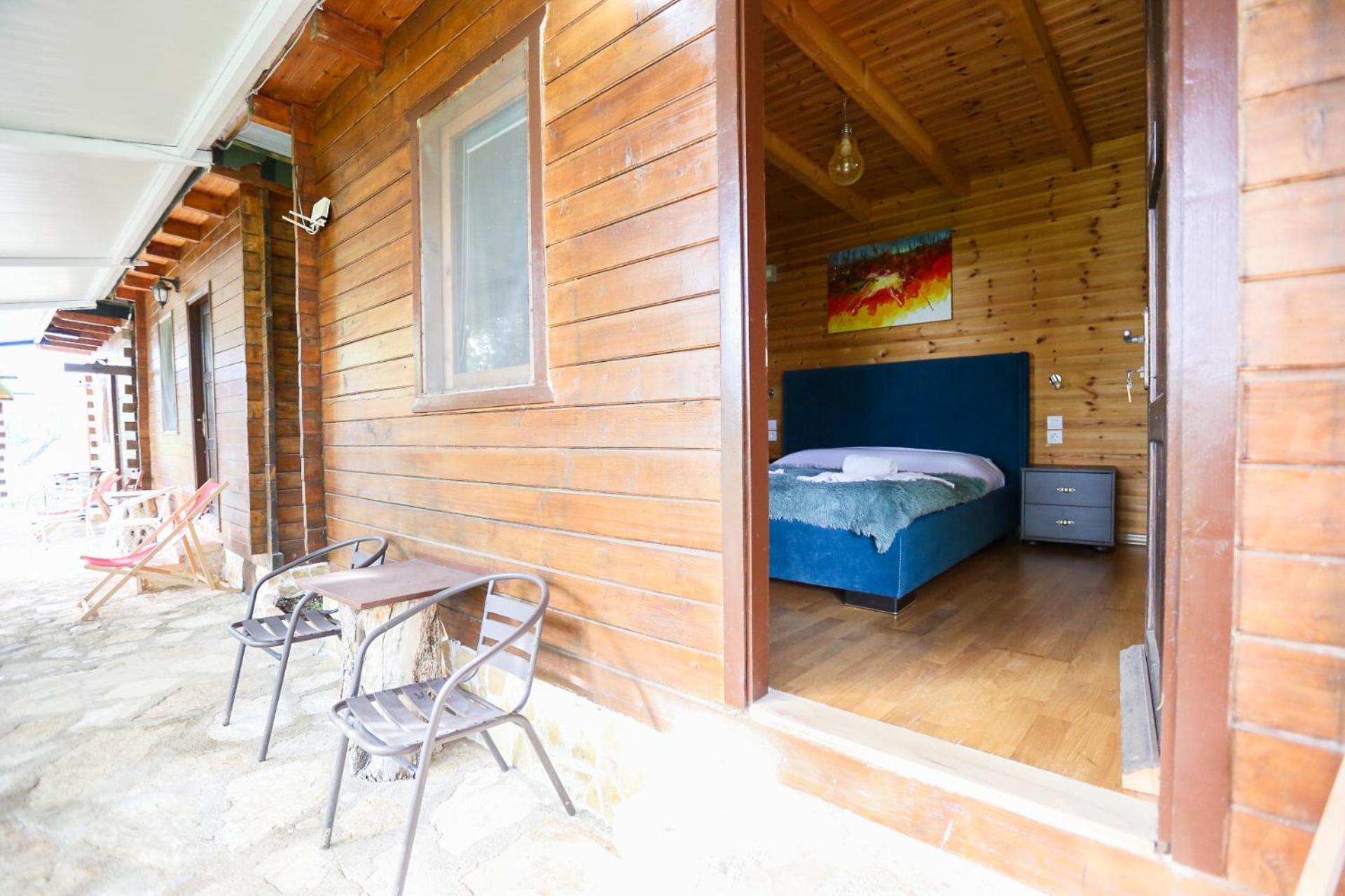 Holiwood Motel Himare Exterior foto